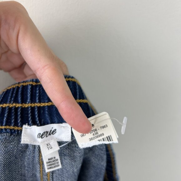 NWT Aerie Dark Wash Distressed Daydream Denim Shorts - Picture 4 of 6